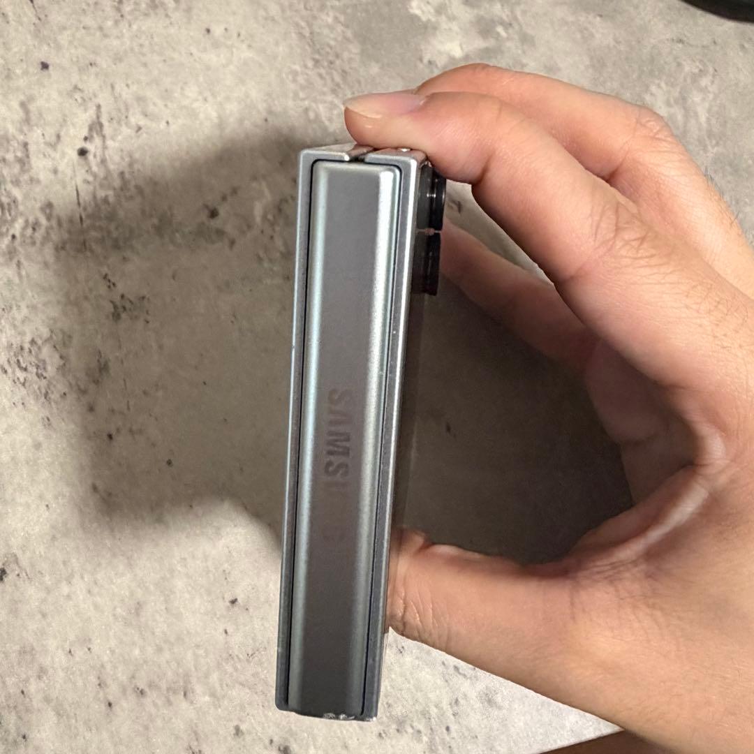 Samsung Galaxy Z Flip7 256GB ミント