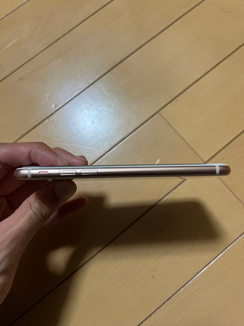 極美品 Apple iPhone 8 ゴールド 64GB SIMフリー