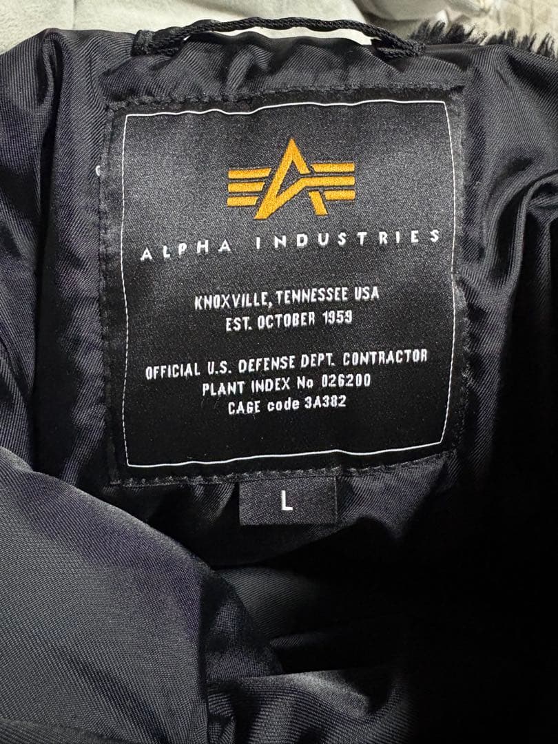 ALPHA INDUSTRIES N-3Bフライトジャケット