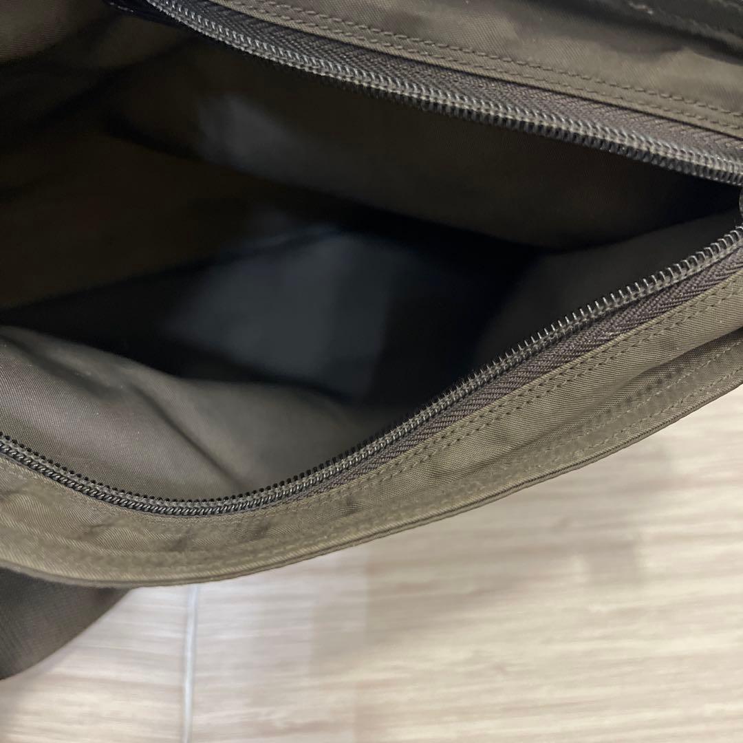 PRADA サフィアーノ　ショルダー