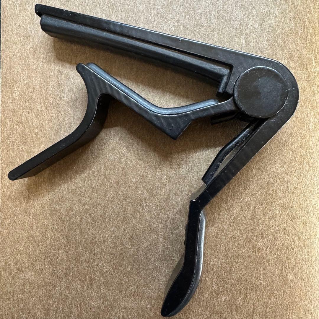 ヤマハFS720Sアコースティックギター　牛骨製ナットとサドル付き