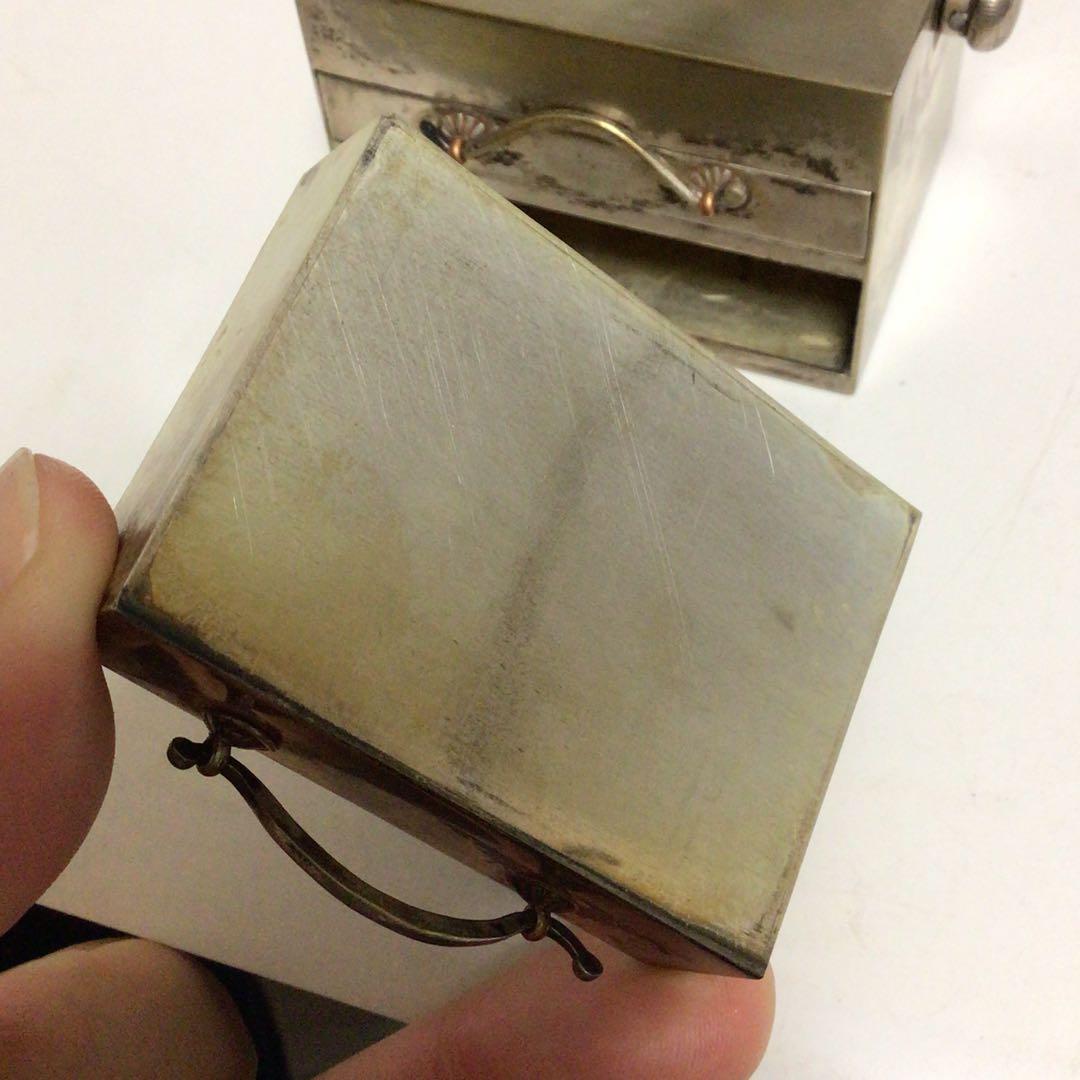 ボンボニエール　お菓子入れ　レトロ　ビンテージ　金属製バニティボックス 置物