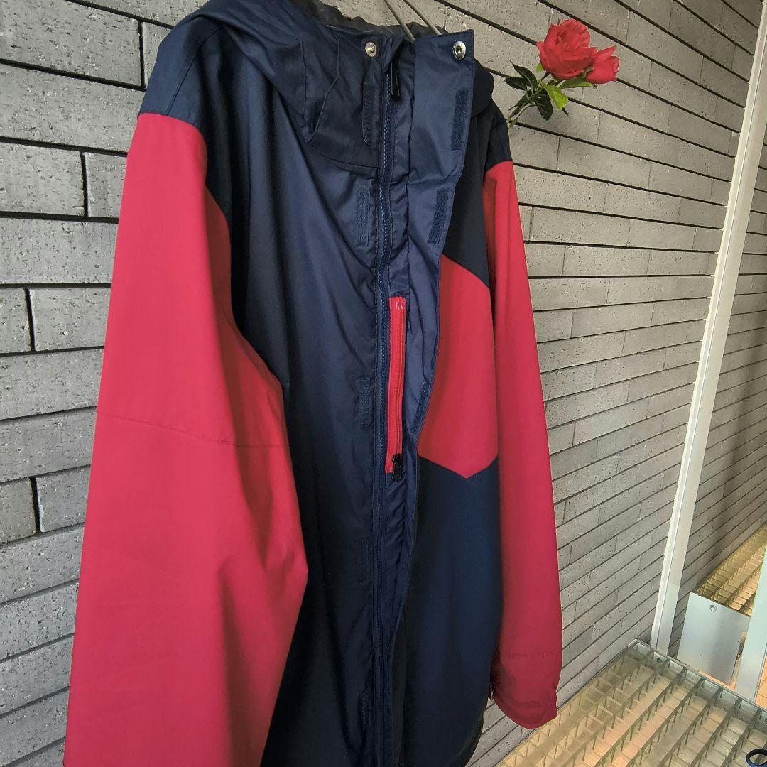 ♠【ボルコム】✨美品　スノボードジャケット　ストーンブロック　スキー　L