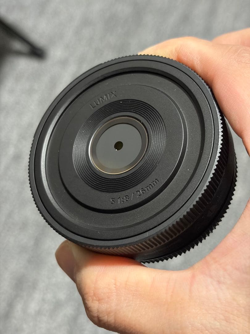 LUMIX S 26mm F8 単焦点レンズ　S-R26