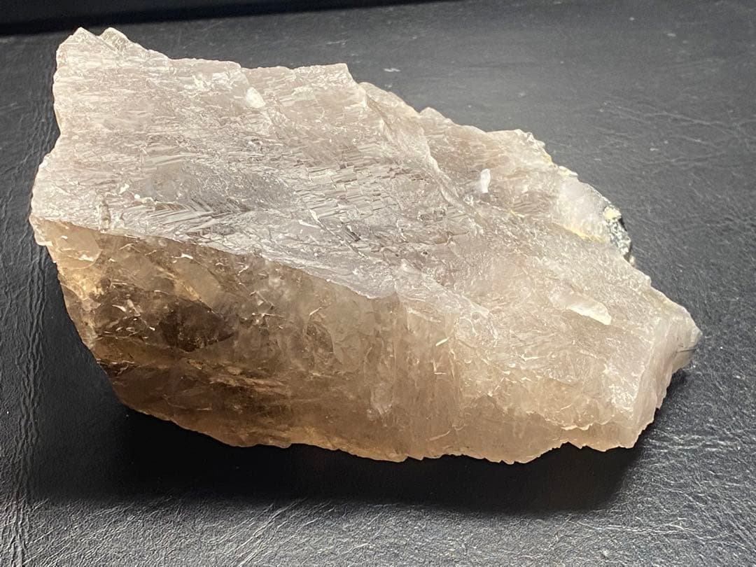 ザギ水晶　ザギマウンテンクォーツ　935g