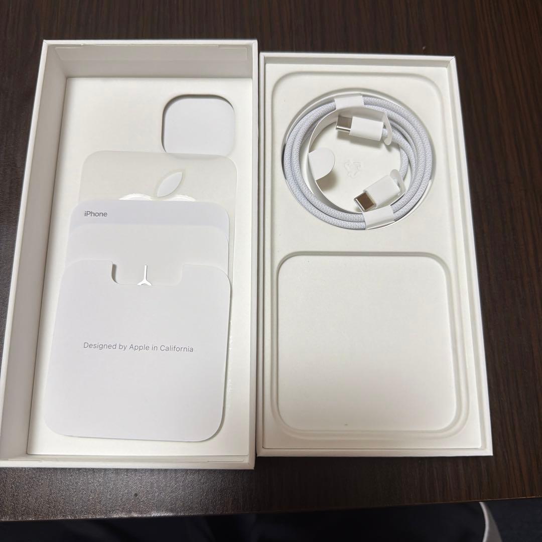 iPhone 15Plus 128GB simフリー本体