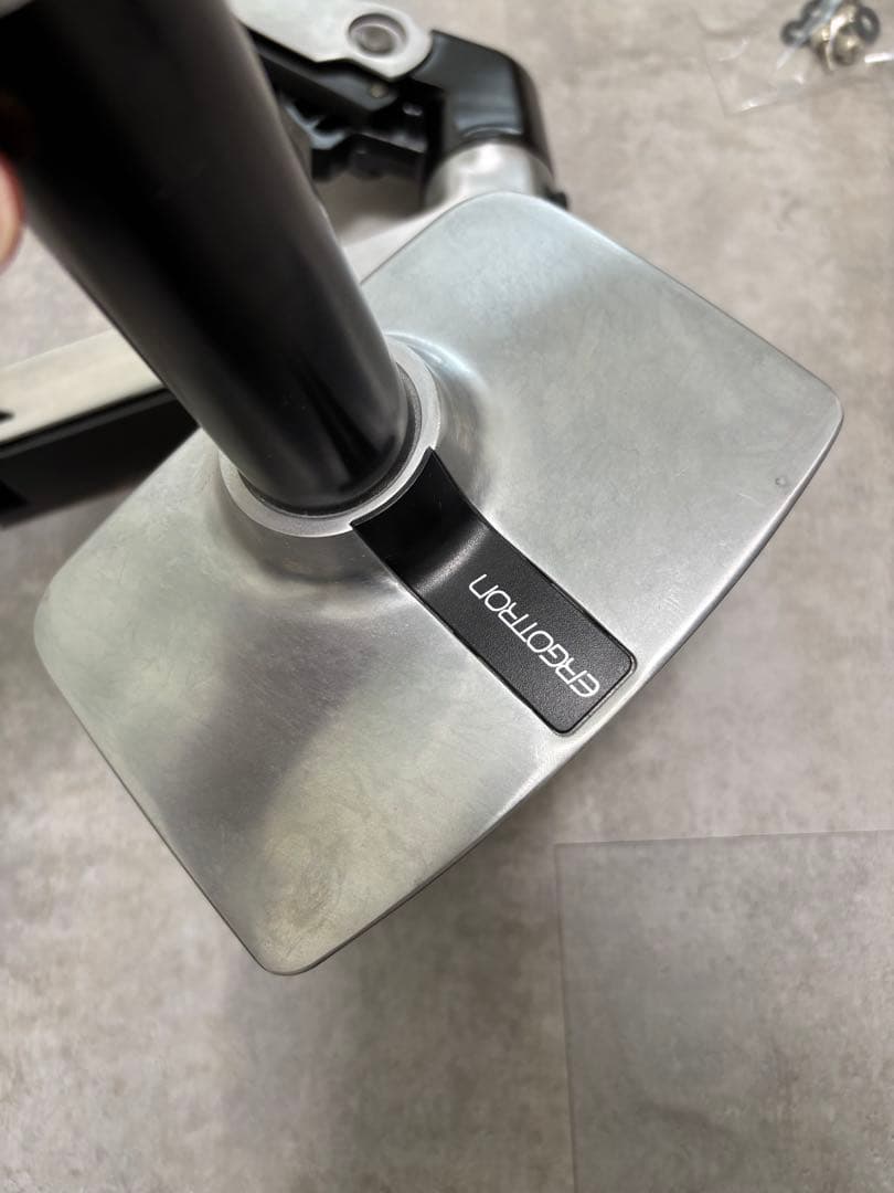 ERGOTRON LX デスクマウントアーム アルミニウム クランプ式