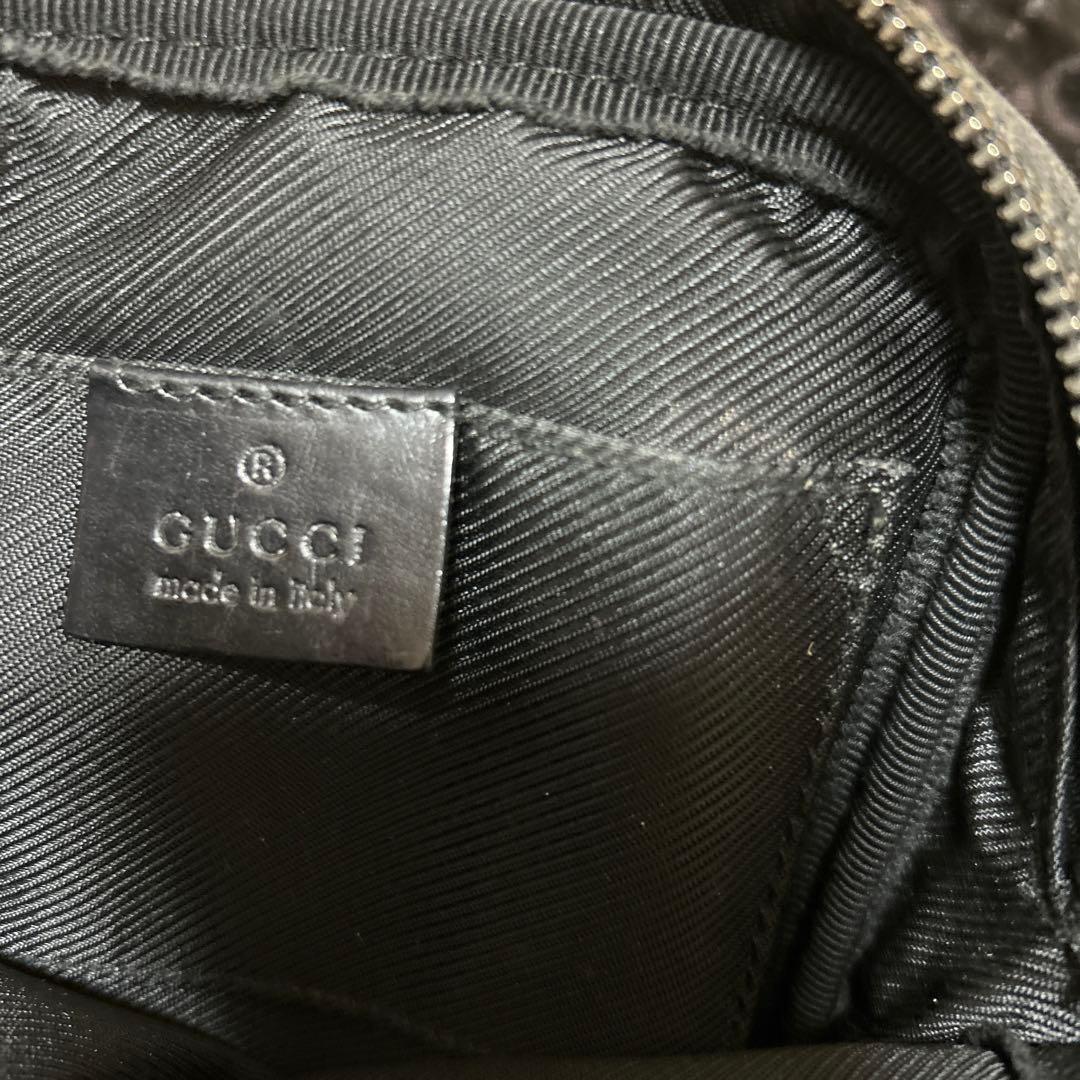 【予約品】Gucci ブラック ショルダーバッグ 収納袋付き