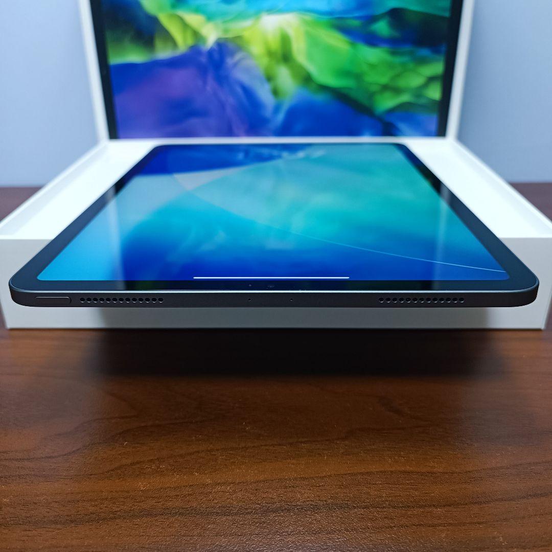 (美品) iPad Pro 11インチ 第2世代 128GB、 Keyboard