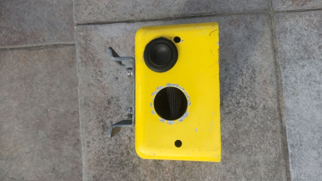 歩行者用押しボタン箱