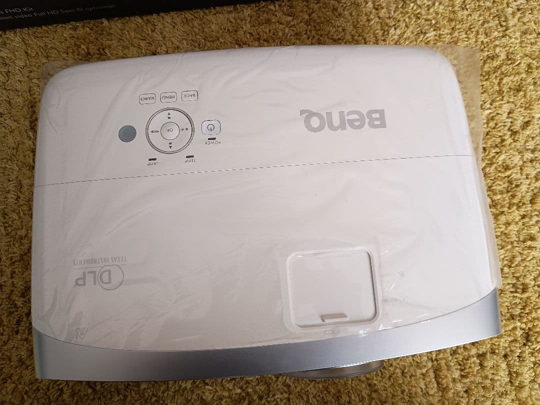 BenQ HT2050 FHD ホームプロジェクター