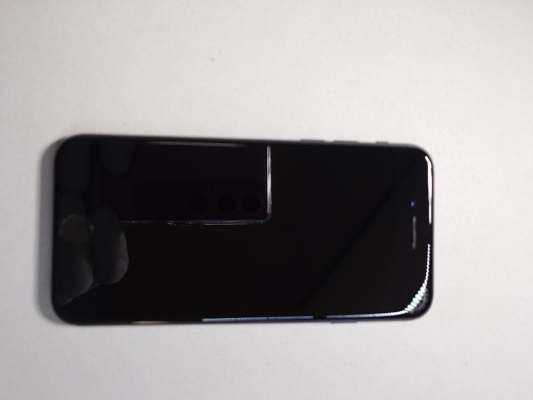 iPhone SE 第3世代　128GB ミッドナイト