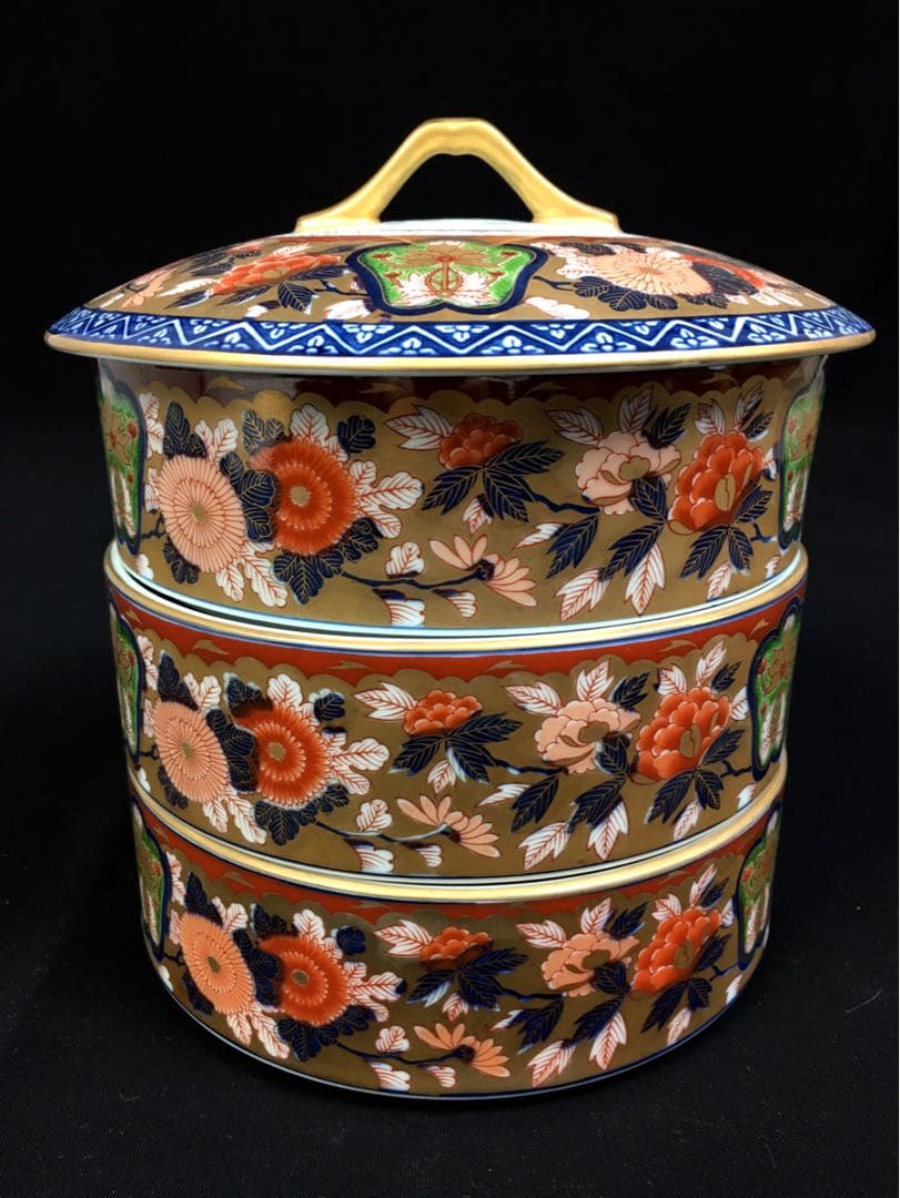 S84有田焼 日肥其泉・昭和年製 金彩色絵花紋 三段重・重鉢