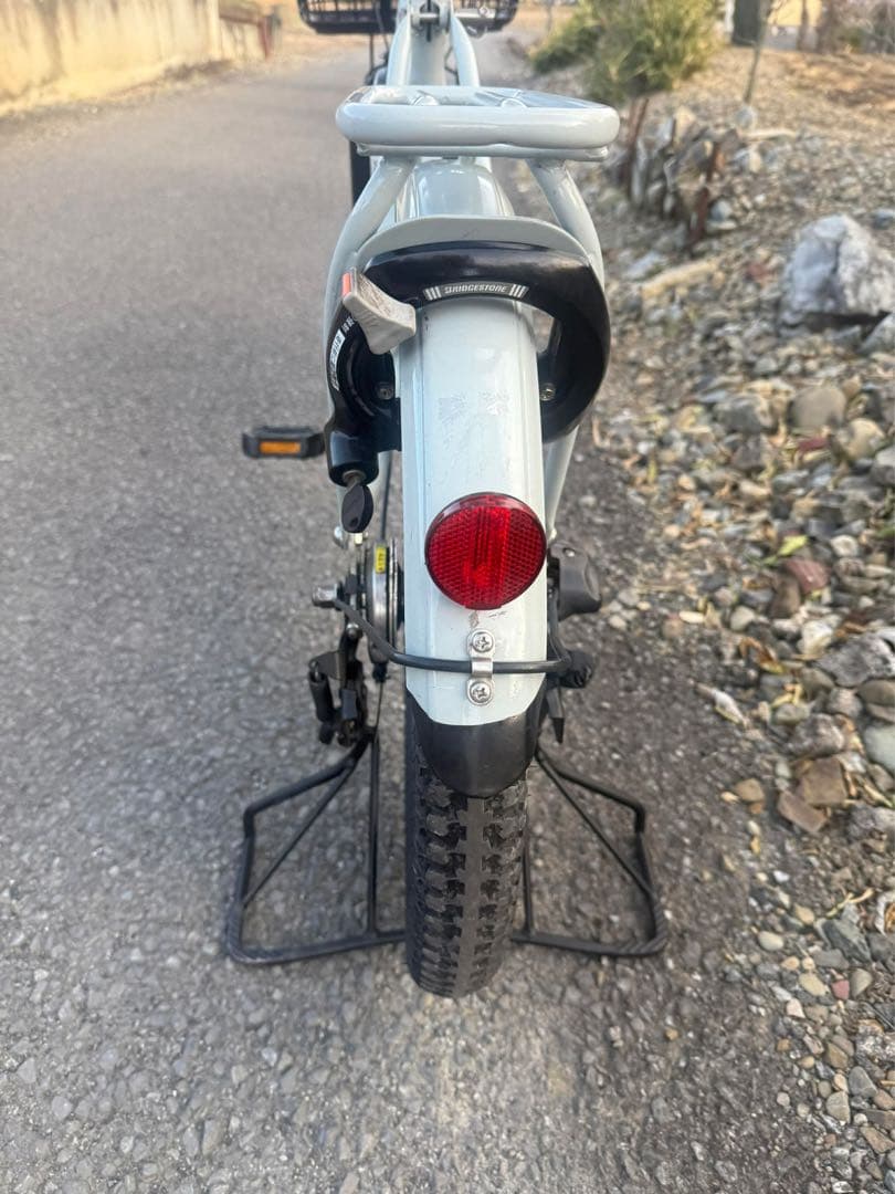 水色 電動アシスト自転車 シティタイプ