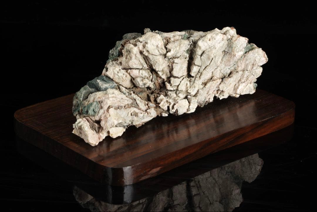 菊花石　断層石 風化景石 台座付 721g 天然石 鑑賞石 原石 自然石 景石