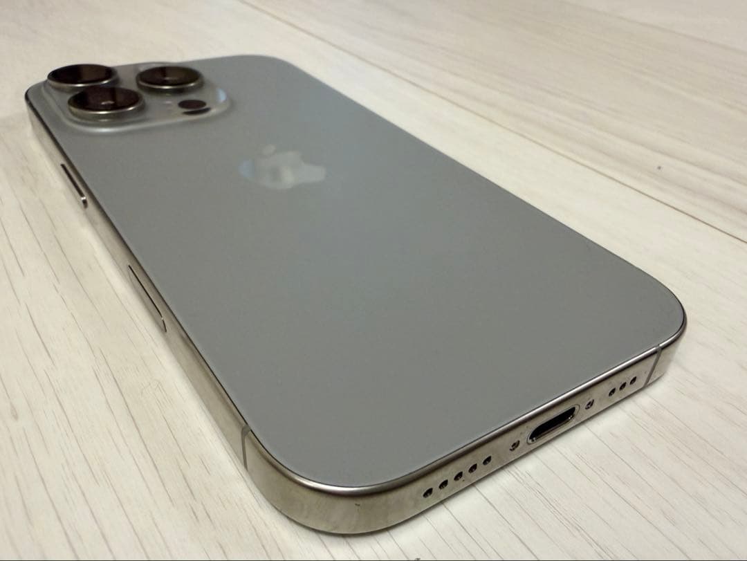 iPhone16pro 128GB バッテリー94% 346回充電