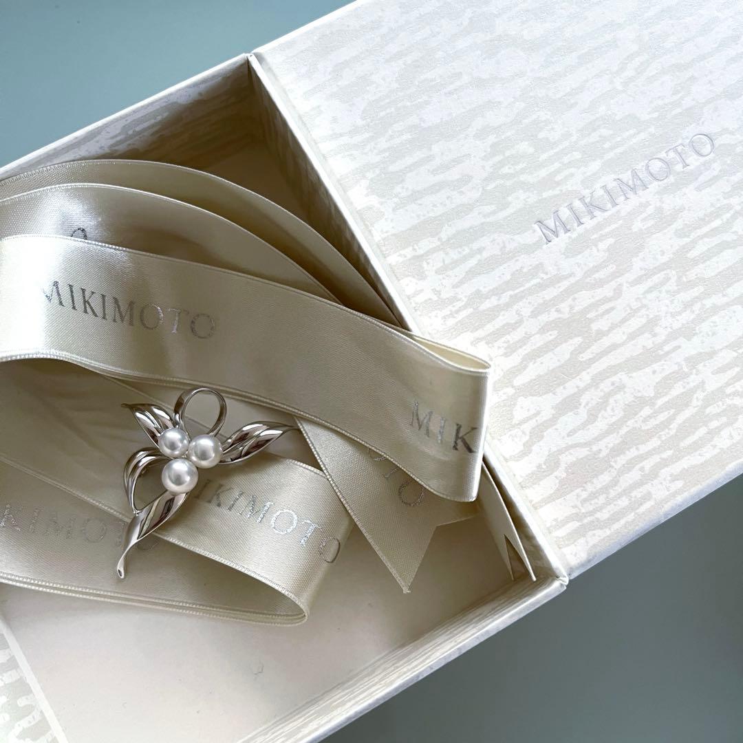 未使用☆ミキモト　ブローチ　シルバー　 人気完売　現行品➋