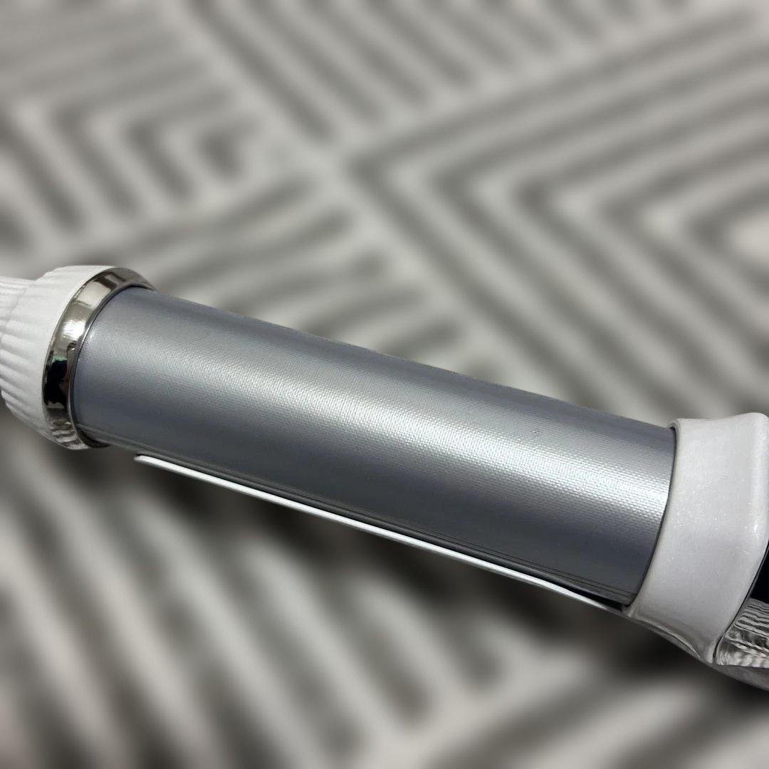 ReFA カールヘアアイロン 32ミリ　ホワイト・シルバー