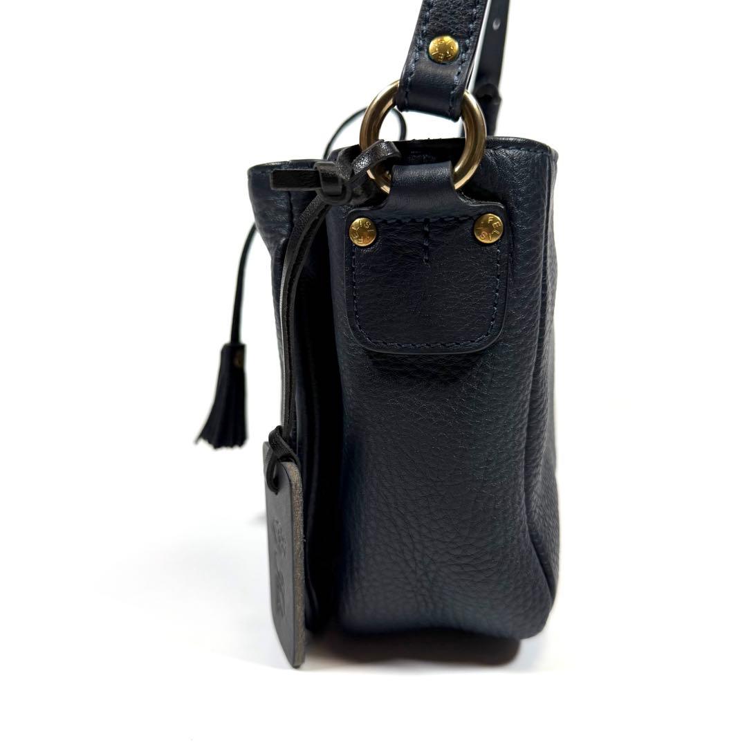 【未使用級】【近年】フェリージ　ショルダーバッグ　シボ革　タッセル　ネイビー