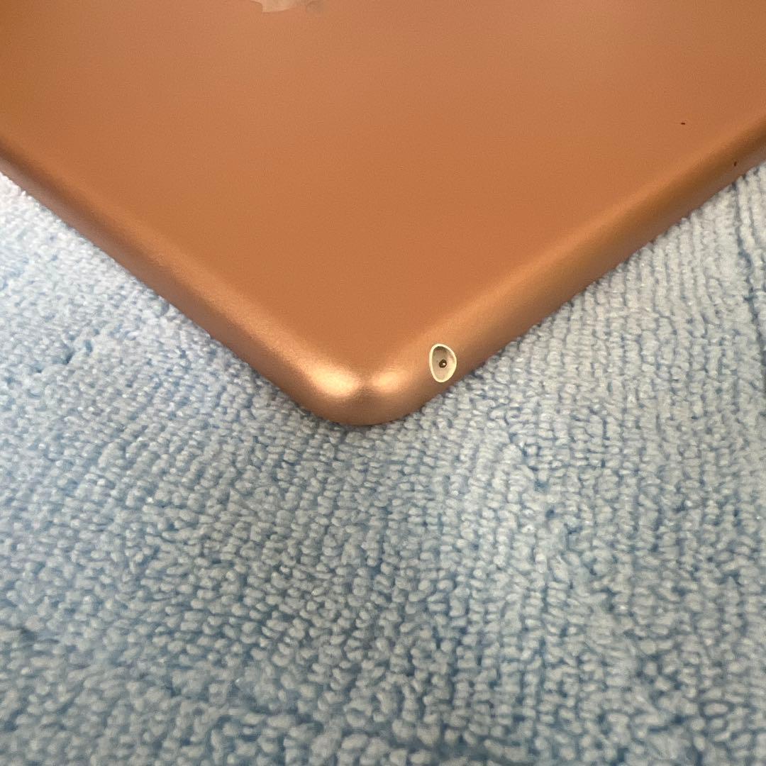 Apple iPad (第6世代) ゴールド 32GB
