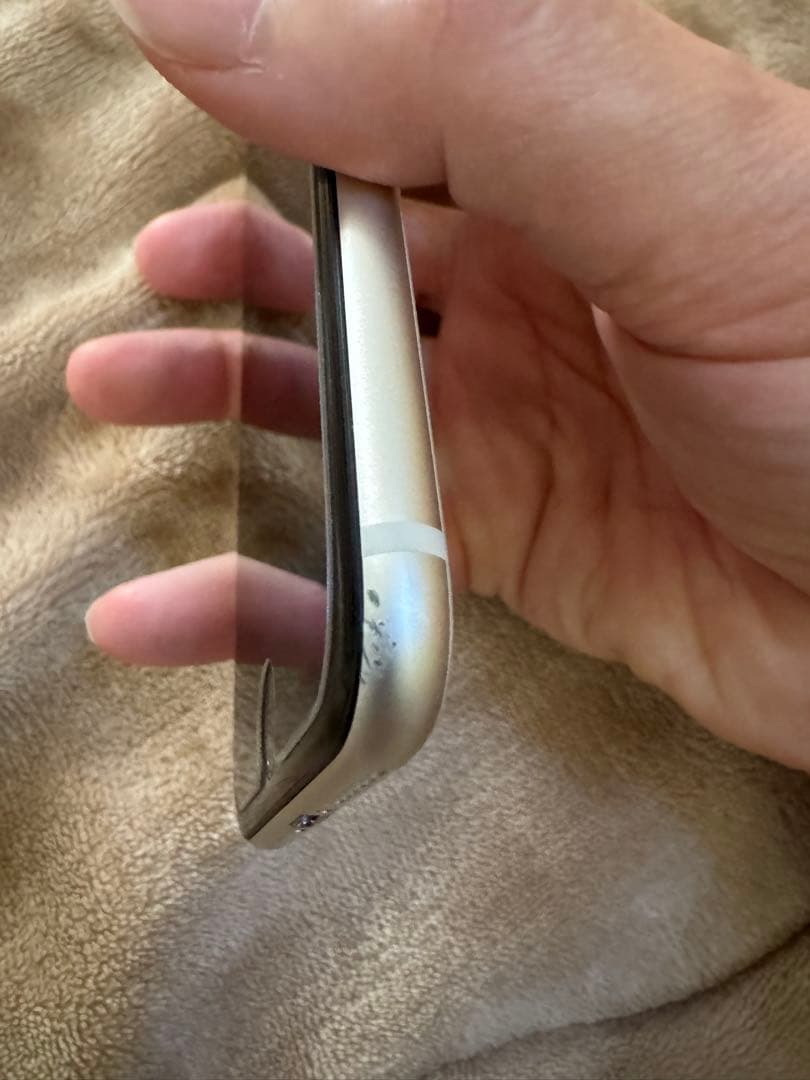 iPhone SE (第3世代) 256GBスターライト 本体　付属品付き