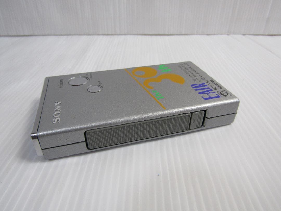 A2379 SONY E・AIR　FM/AMポケットラジオ ICF-E10