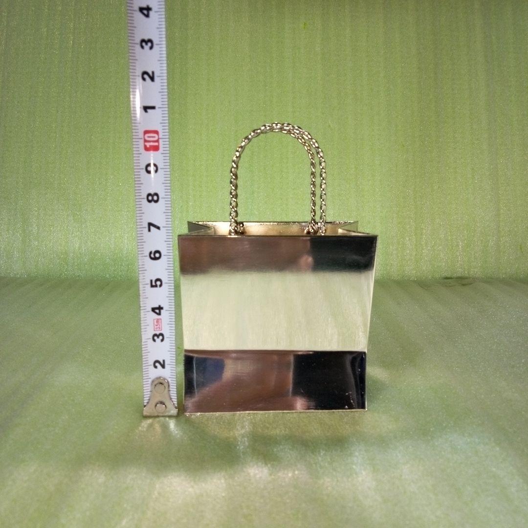 手提げ袋型金属製オブジェ　ショッピングバッグ　ミニチュアバッグ　置物　メタル