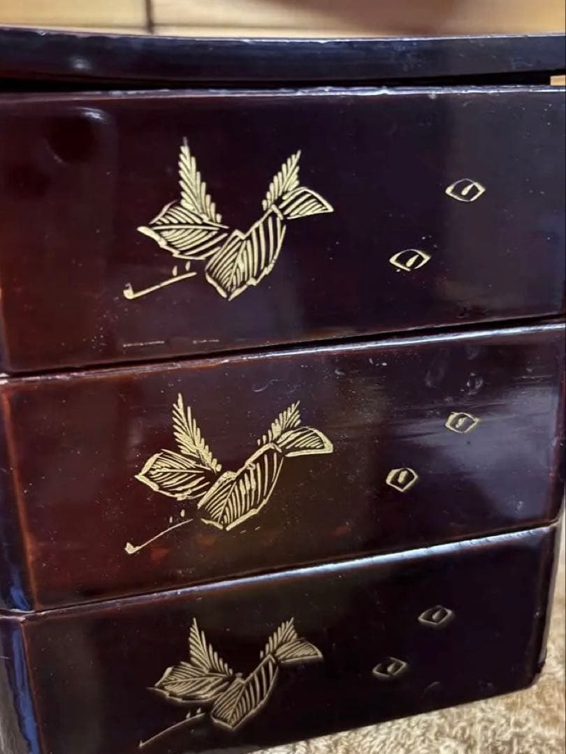 漆器 重箱 金色の鶴模様