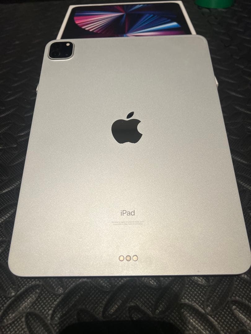 Apple iPad Pro 11インチ　第3世代　128GM1チップ