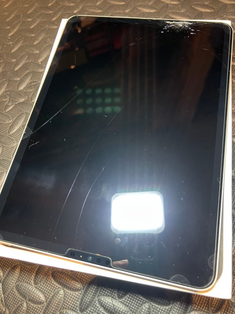 Apple iPad Pro 11インチ　第3世代　128GM1チップ