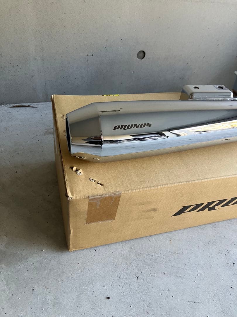 【ほぼ未使用】SR400 プラナス　キャブ車PRUNUS メガホンマフラー