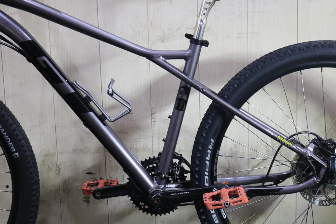 GTアグレッサー27.5型 アルミ 24速 425mm 油圧式ディスクMTB