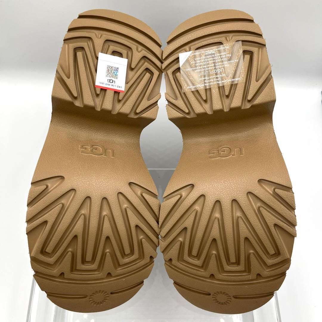 新品UGG Classic Twin Seam New Heights ブーツ