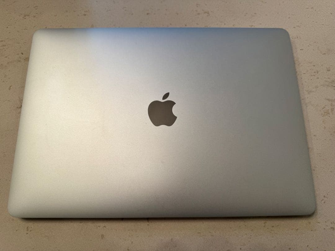 MacBooKPro13インチ Core i5 8GB UAG Macケース付き