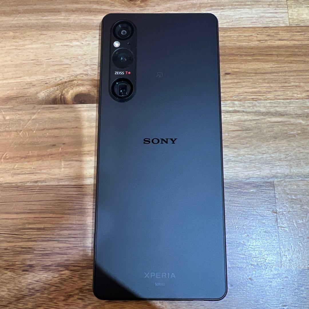 C814 au SIMフリー　Xperia 1 V SOG10