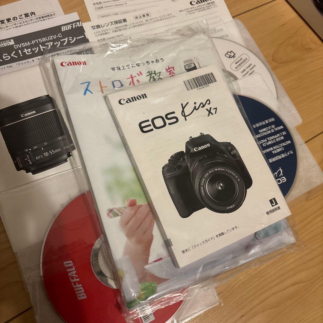 【ほぼ新品】【付属品多数】Canon EOS Kiss X7 ダブルズームキット