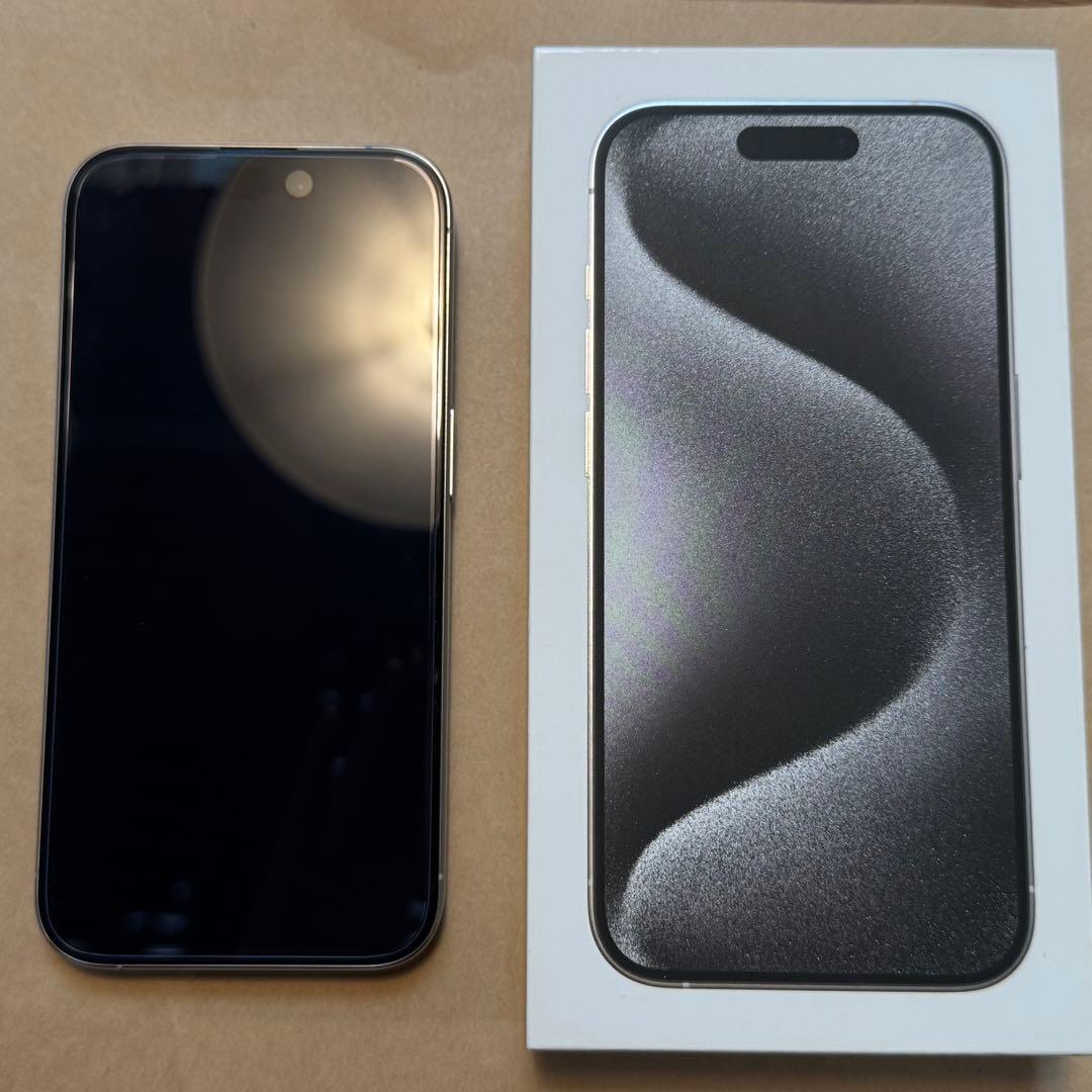 iPhone 15 Pro 256GB ホワイト