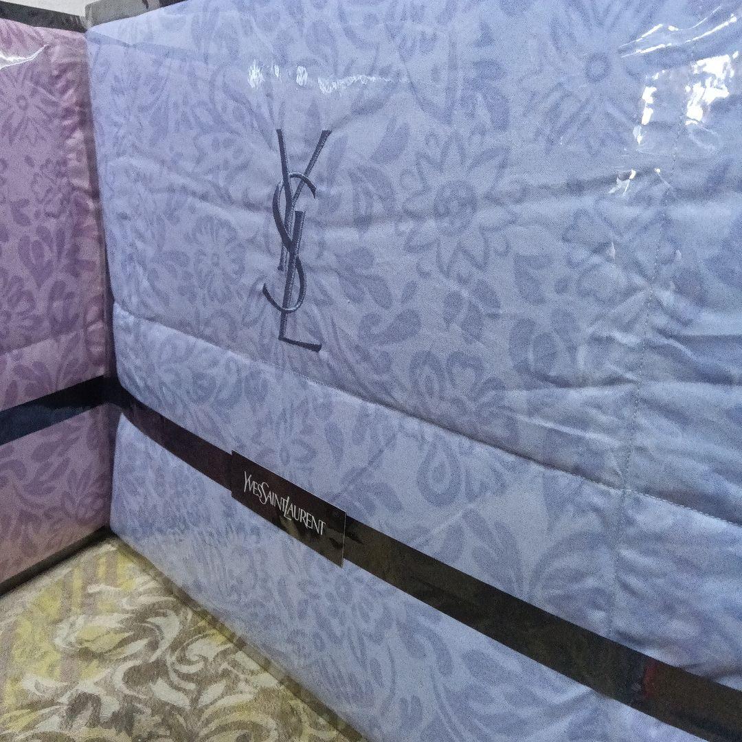 ・サンローラン羽毛肌掛布団　 ペア2枚