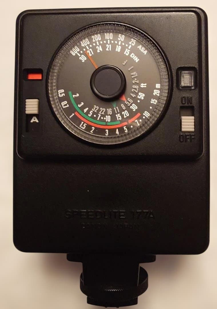 フィルムカメラ キャノン AE-1 ＆フラッシュ＆望遠レンズ アンティーク