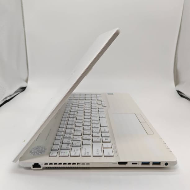 ブルーレイ 15 富士通 i7-7700HQ 16G SSD256GB オフィス