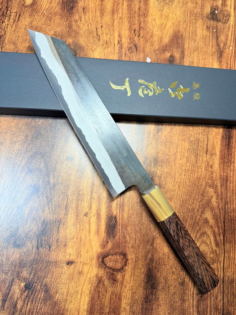森本光一作　和牛刀 切付 黒打 包丁　8寸　白ニ鋼　ウェンジ白水牛八角柄