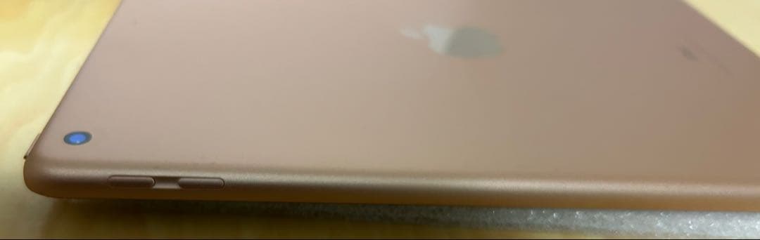 iPad 9.7インチ Wi-Fiモデル 32GB MRJN2J/A ゴールド