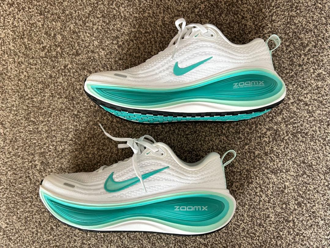 NIKEボメロプラス　24.5cm