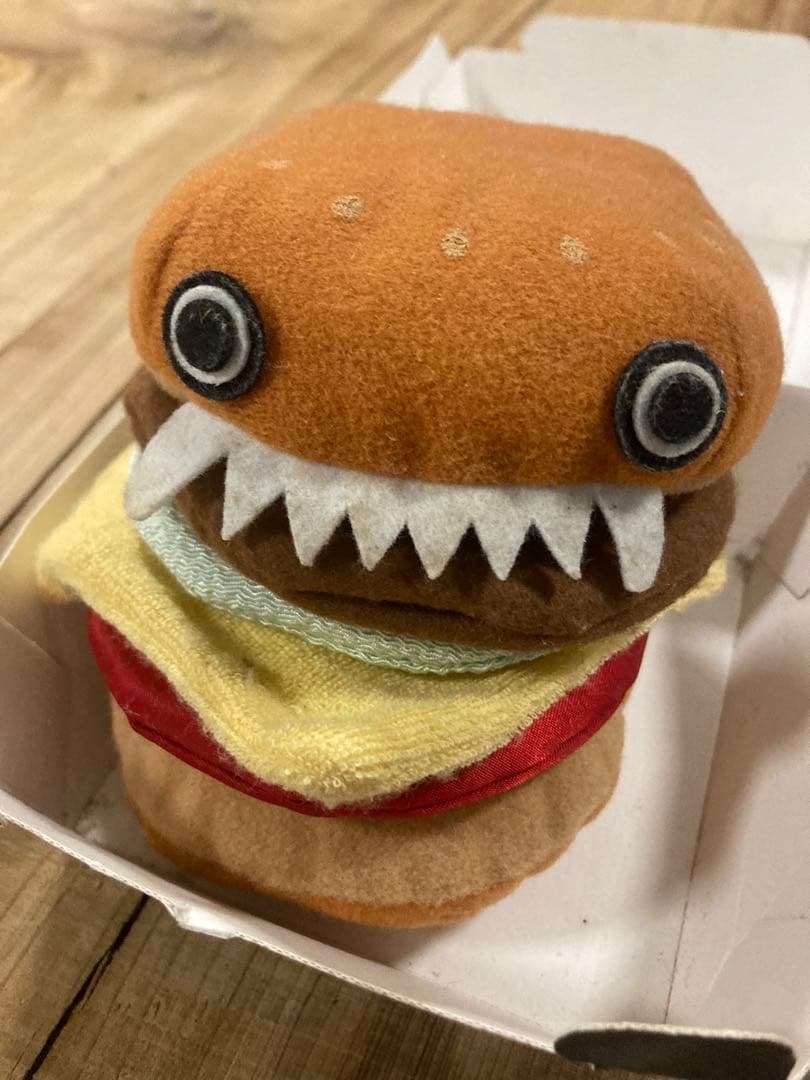 入手困難 undercover アンダーカバー ハンバーガー ぬいぐるみ
