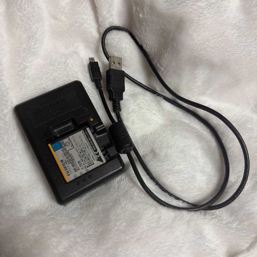 [訳あり] Fujifilm FINEPIX F70EXR