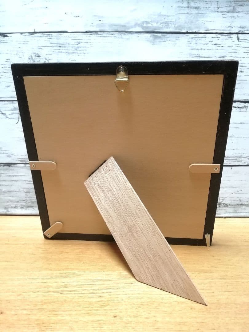 額縁ご確認ページ　title「回想ニャンコ」　title「向き合う」