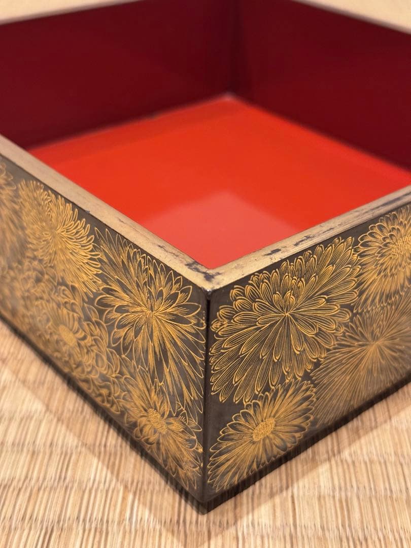 輪島塗 菊花総沈金彫 五段重箱 木製漆器