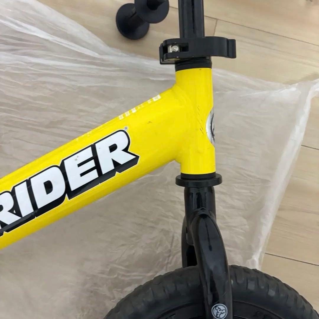 STRIDER スポーツ　12インチ イエロー　ストライダー