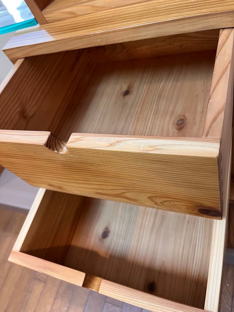 飛騨産業　HIDA キャビネット Scaloni 圧縮杉 強化ガラス　定78万円