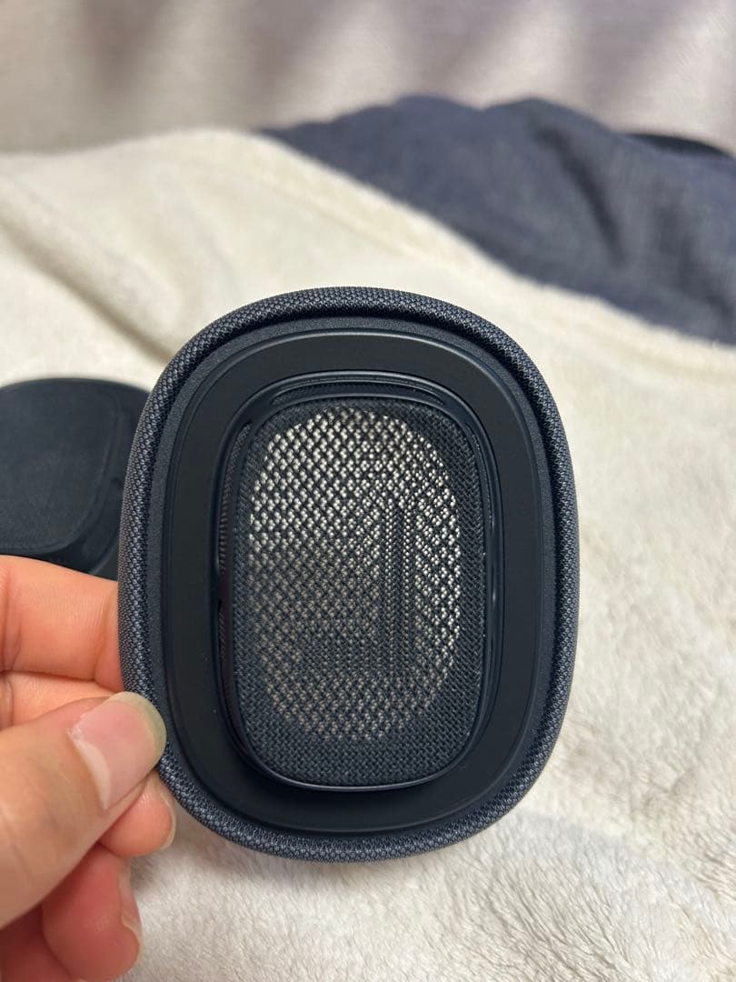 AirPods Max ミッドナイト